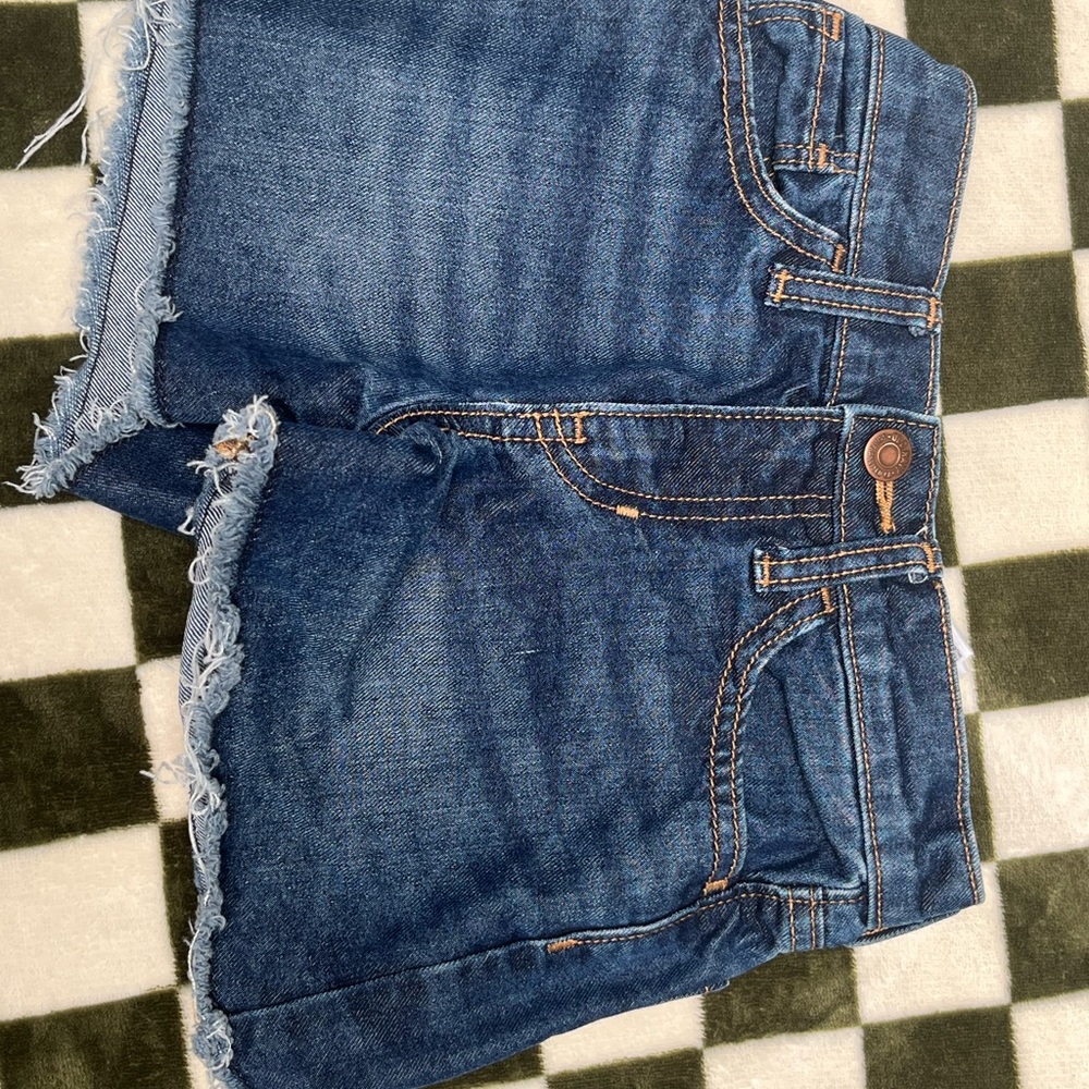 Old Navy Girls Denim Shorts Bundle - Dark Blue, Medium Blue, Light Blue, Black - Picture 14 of 16
